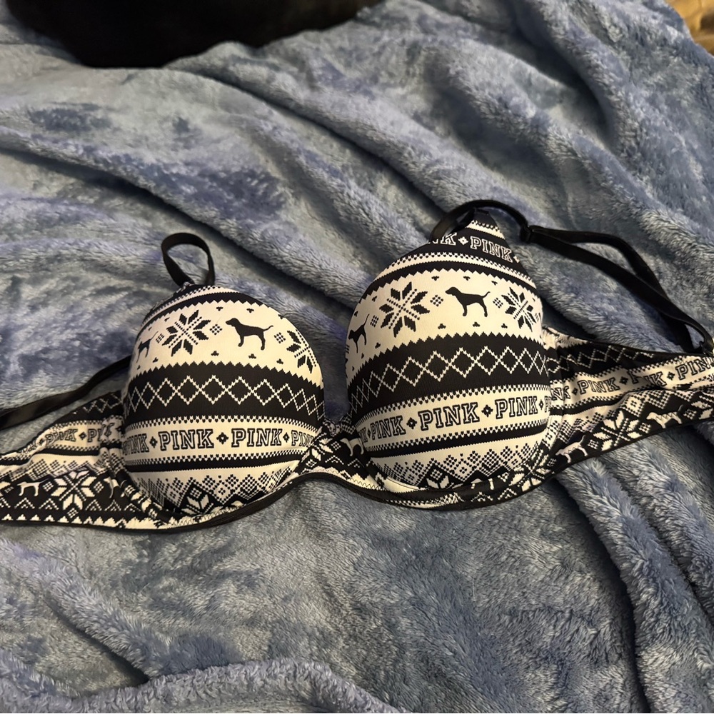 PINK Victoria's Secret Black and Pink Bra